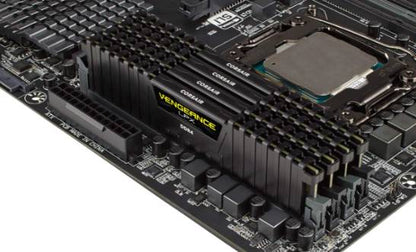 Memorias RAM CORSAIR CMK32GX4M4D3600C18